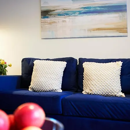 Charming 4-bed Townhouse On South Cliff סקארבורו